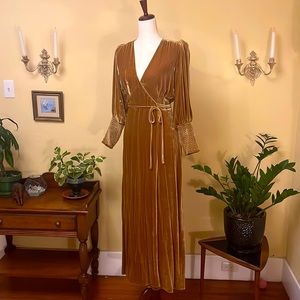Reformation Mandi Dress Gold velvet Size XS
